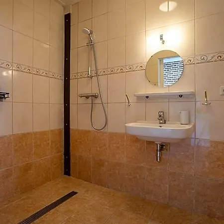 Buitengoed De Panoven 3* Zevenaar