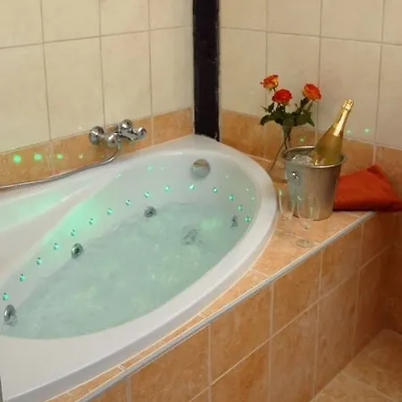 Szálloda Buitengoed De Panoven 3*